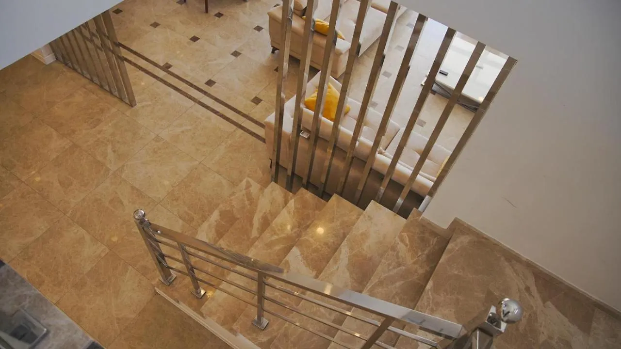 Oezel Bahceli Villa Kusadasi